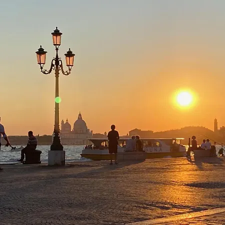 With View In Venice, Arsenale. Lejlighed *